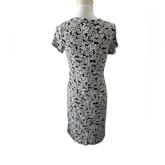 Jones New York Faux Wrap Dress Black and White Floral Goldtone Ring Detail - Picture 2 of 10